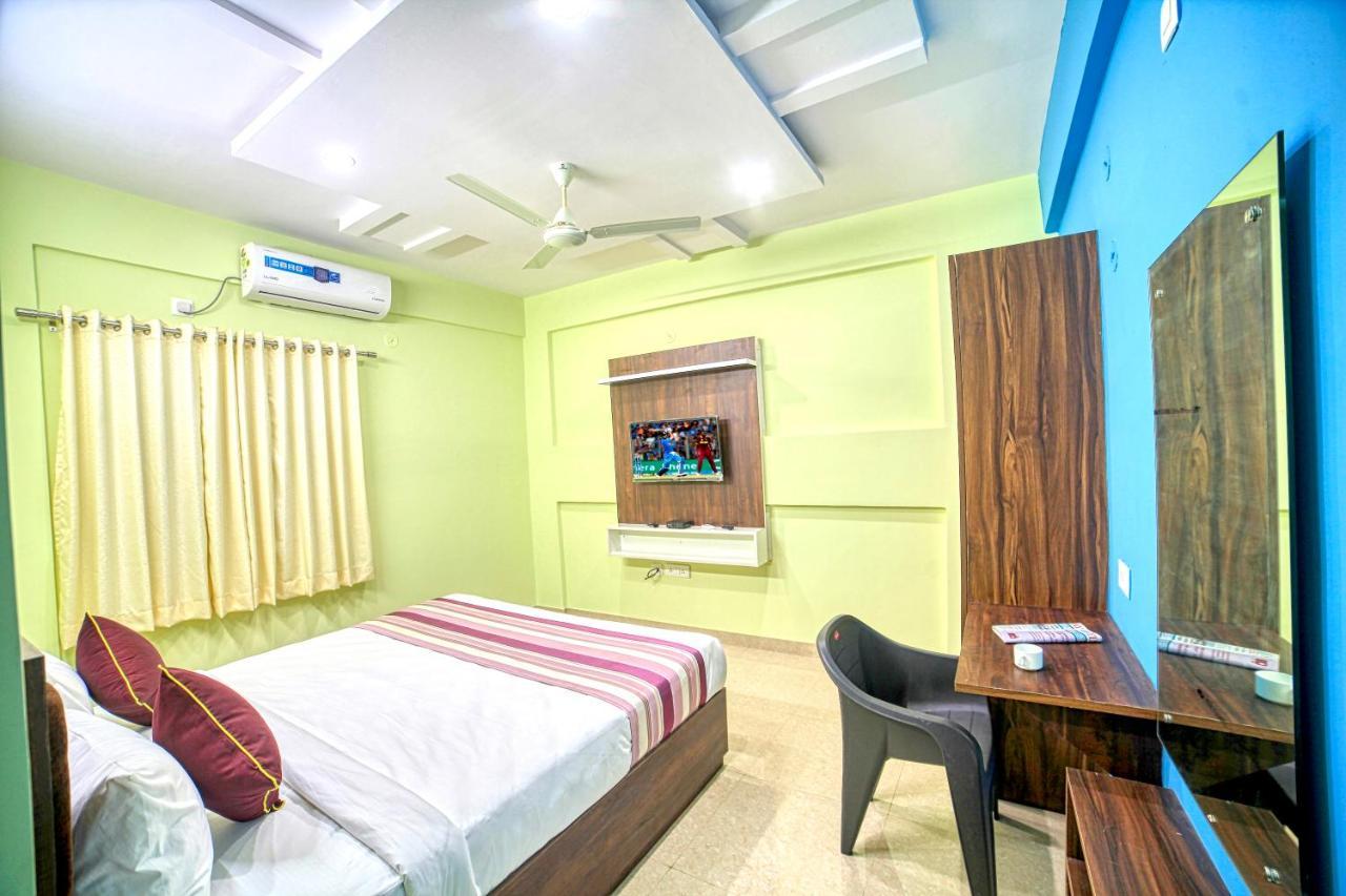 Redkey Inn Hotel Near Bangalore Airport Airport Pickup & Drop Available 24X7 Yelahanka Bagian luar foto