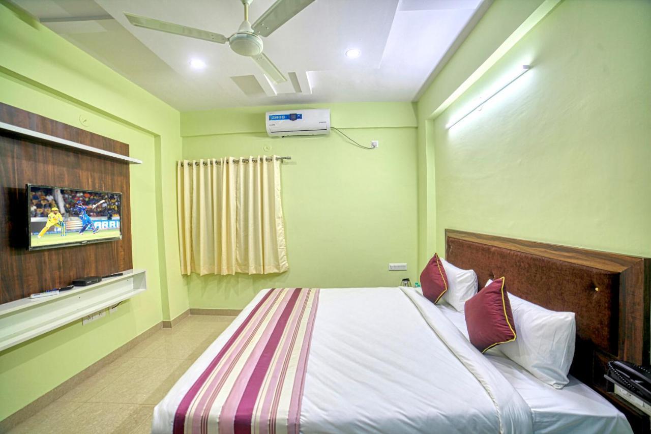 Redkey Inn Hotel Near Bangalore Airport Airport Pickup & Drop Available 24X7 Yelahanka Bagian luar foto